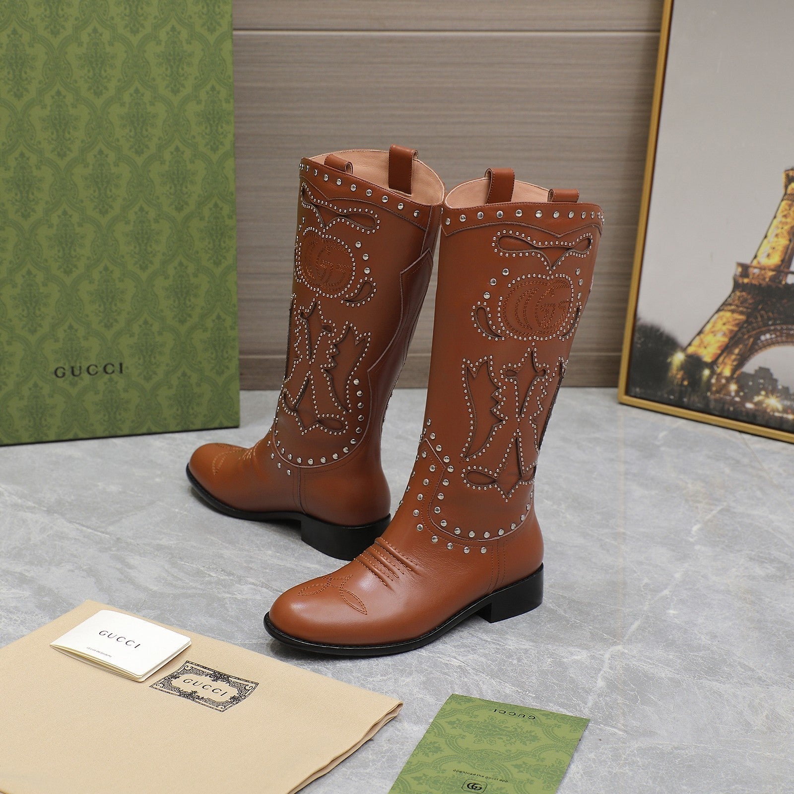 Vbs WOMEN'S BOOT WITH DOUBLE G AND STUDS BROWN