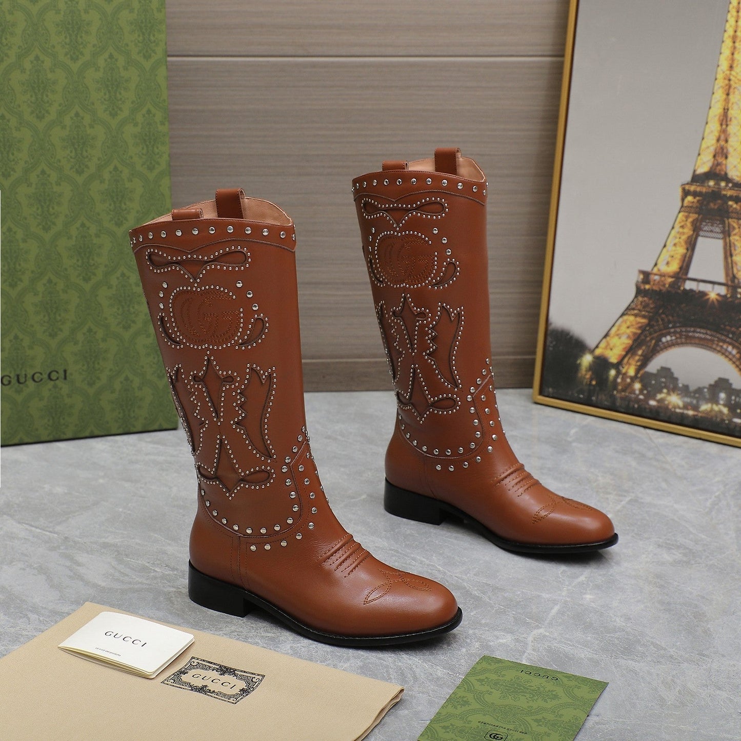 Vbs WOMEN'S BOOT WITH DOUBLE G AND STUDS BROWN