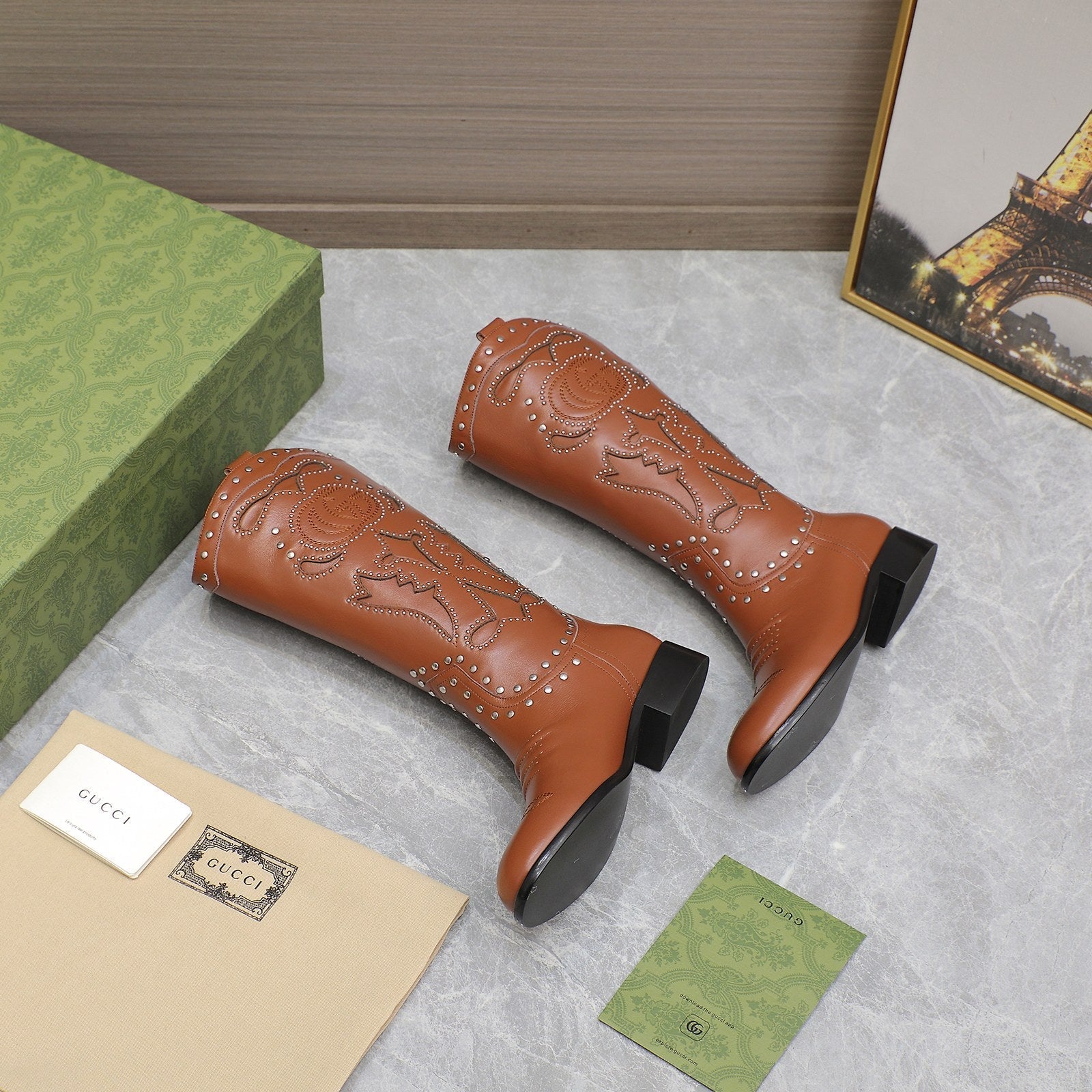 Vbs WOMEN'S BOOT WITH DOUBLE G AND STUDS BROWN