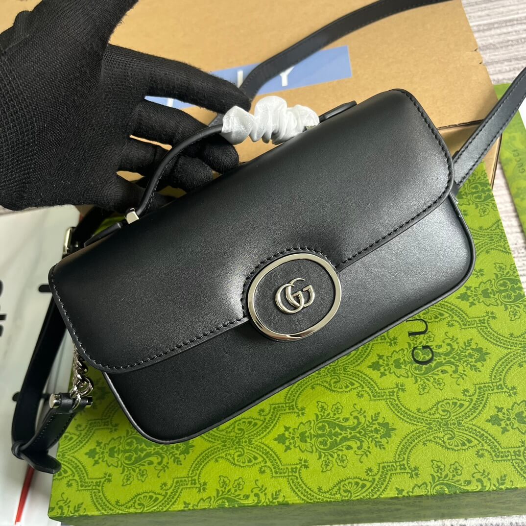 VBS 739722 Petite VBS cross body bags 21cm black Leather