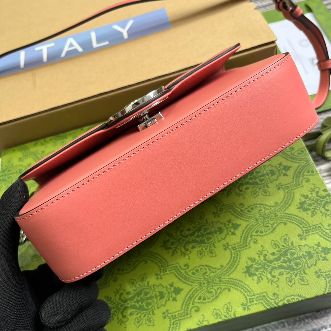 VBS 739722 Petite VBS cross body bags 21cm pink Leather