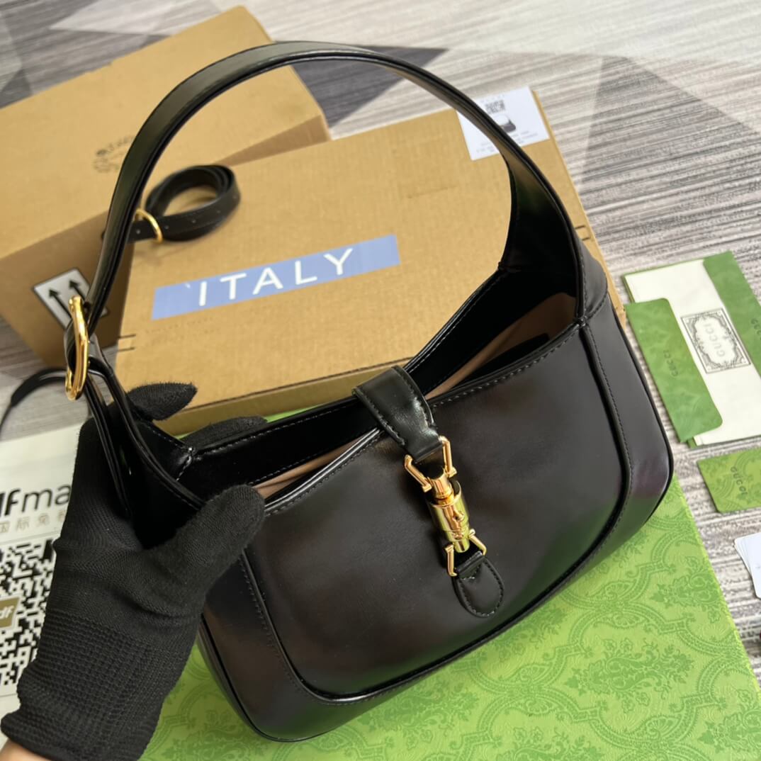 VBS 636709 subaxillary bag 28cm black cowhide
