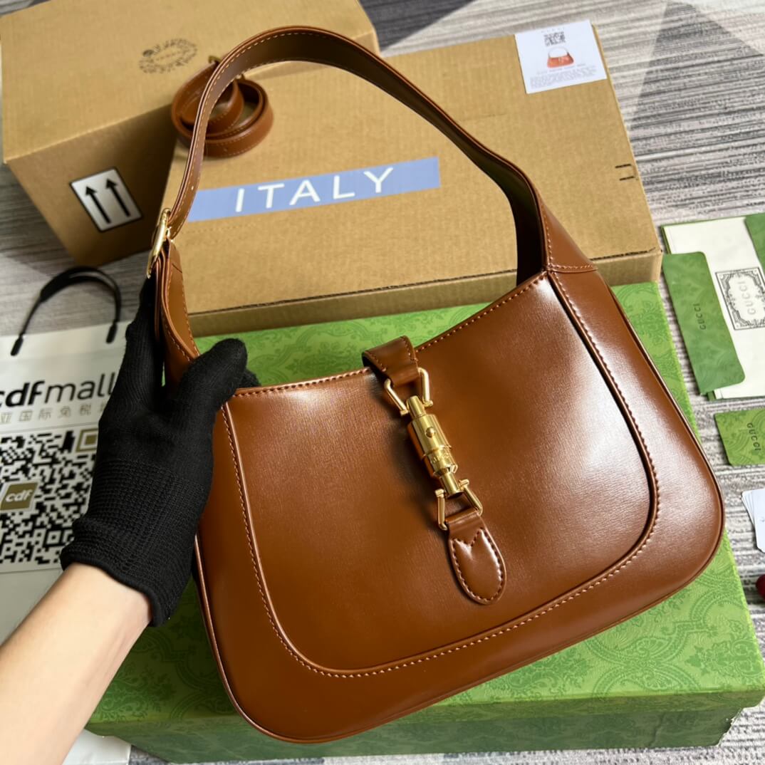 VBS636709 subaxillary bag 28cm brown cowhide