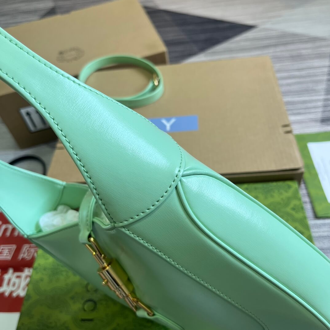 VBS636709 subaxillary bag 28cm light green cowhide