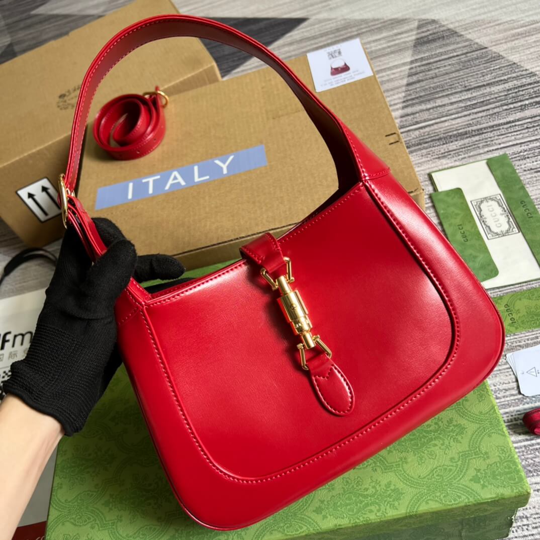 VBS636709 subaxillary bag 28cm red cowhide