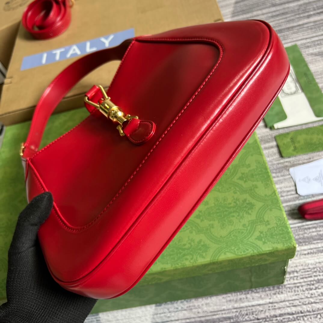 VBS636709 subaxillary bag 28cm red cowhide