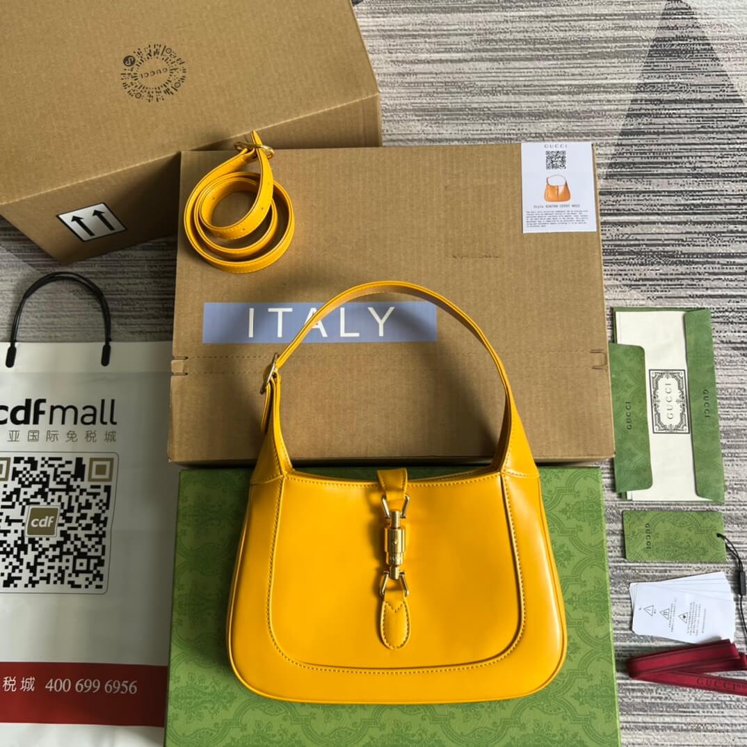 VBS636709 subaxillary bag 28cm yellow cowhide