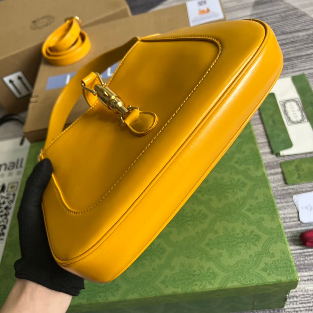 VBS636709 subaxillary bag 28cm yellow cowhide