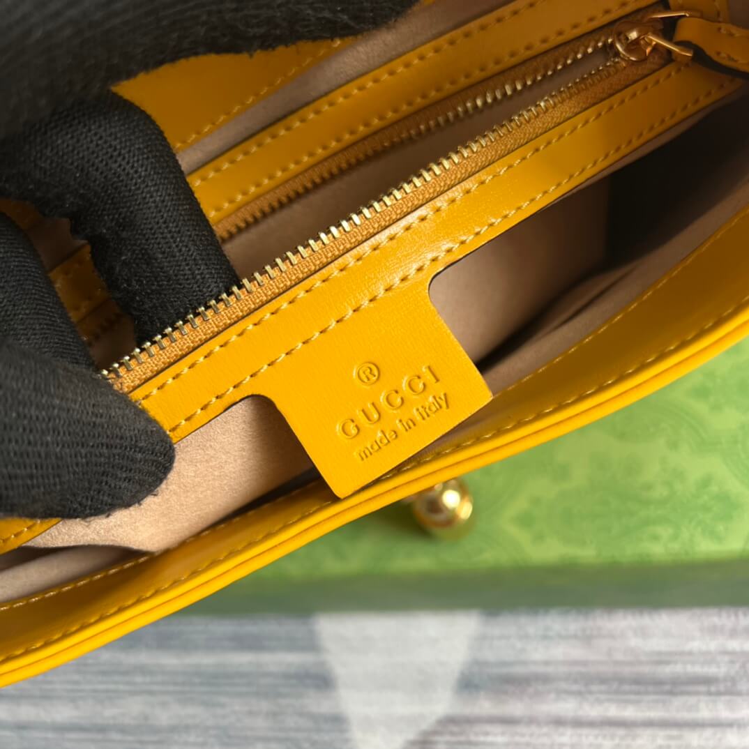 VBS636709 subaxillary bag 28cm yellow cowhide