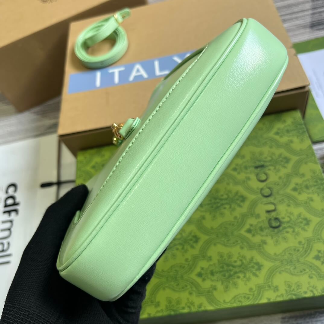 VBS637091 Handbag subaxillary bag 19cm light green cowhide