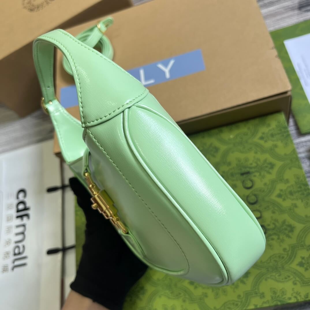 VBS637091 Handbag subaxillary bag 19cm light green cowhide