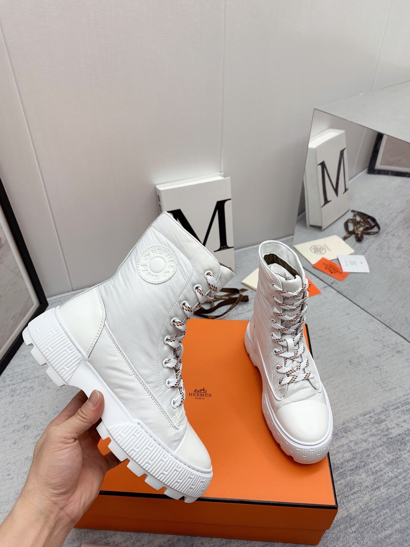 VBS FRESH ANKLE BOOTS WHITE