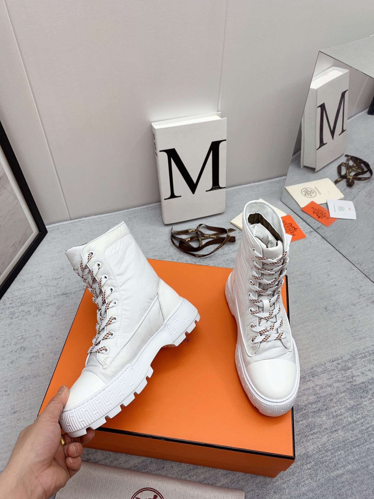 VBS FRESH ANKLE BOOTS WHITE