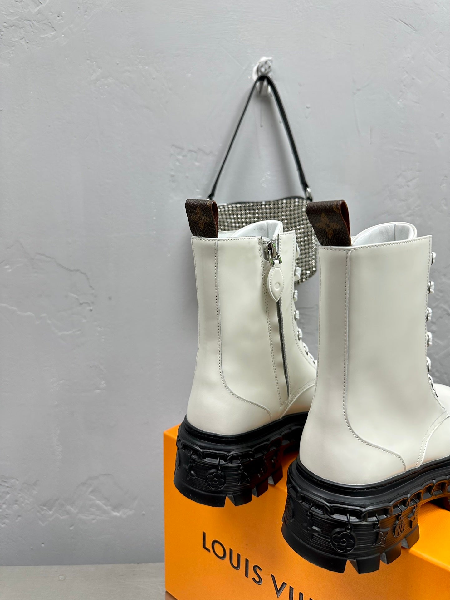 nmb nmb RECORD RANGER BOOT WHITE