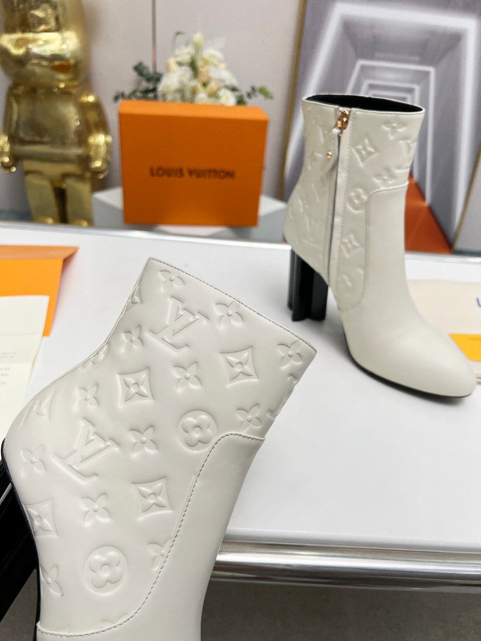 nmb SILHOUETTE ANKLE BOOT WHITE