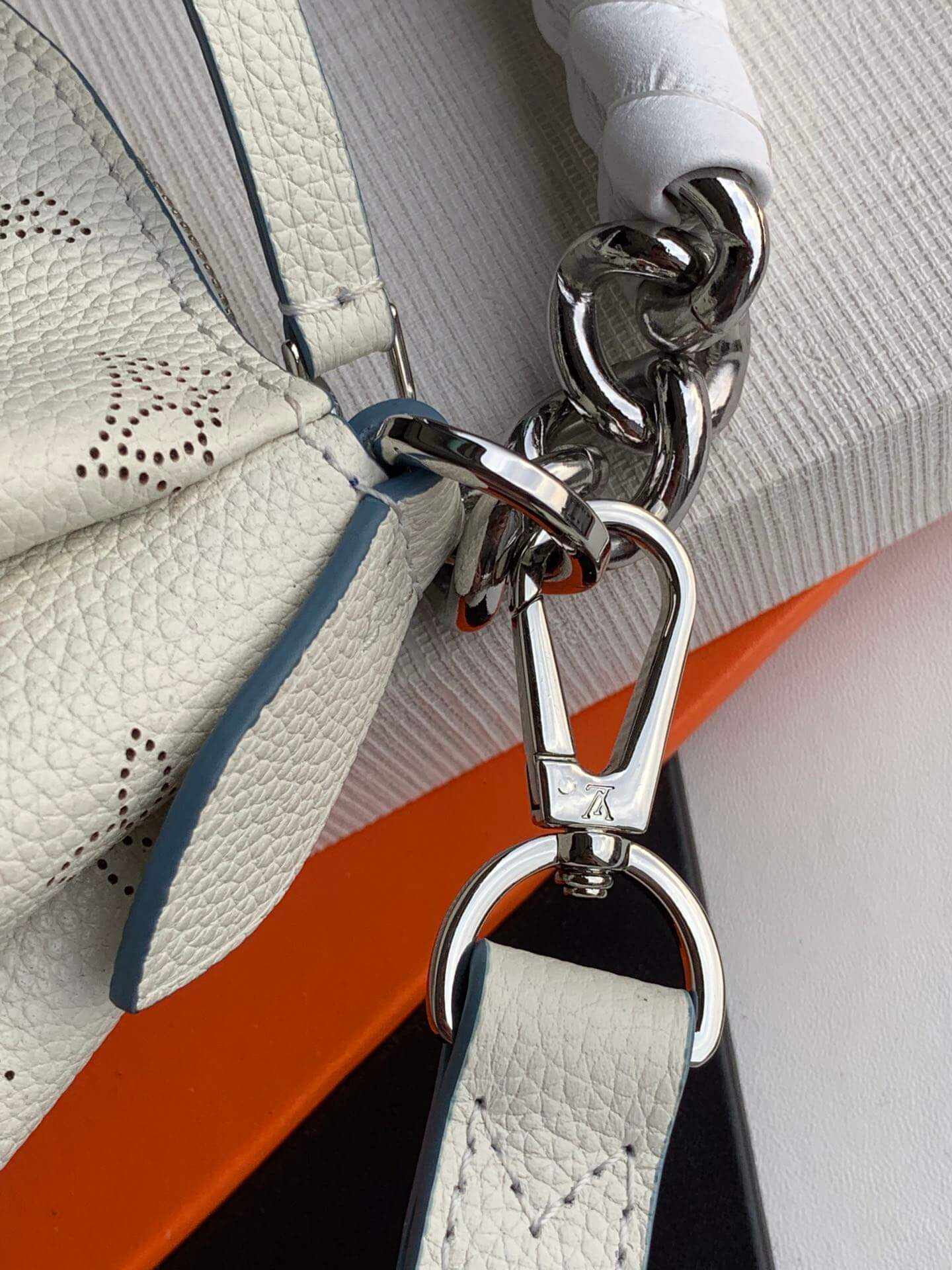 M51223 Babylone BB 24cm Lambskin VBSty white