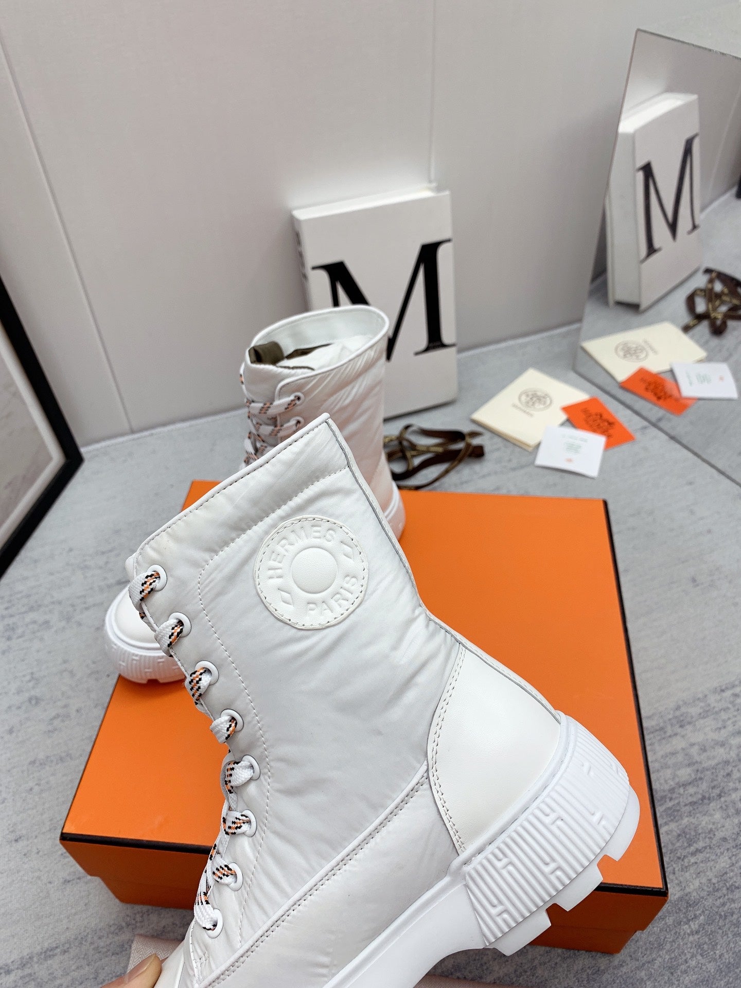VBS FRESH ANKLE BOOTS WHITE