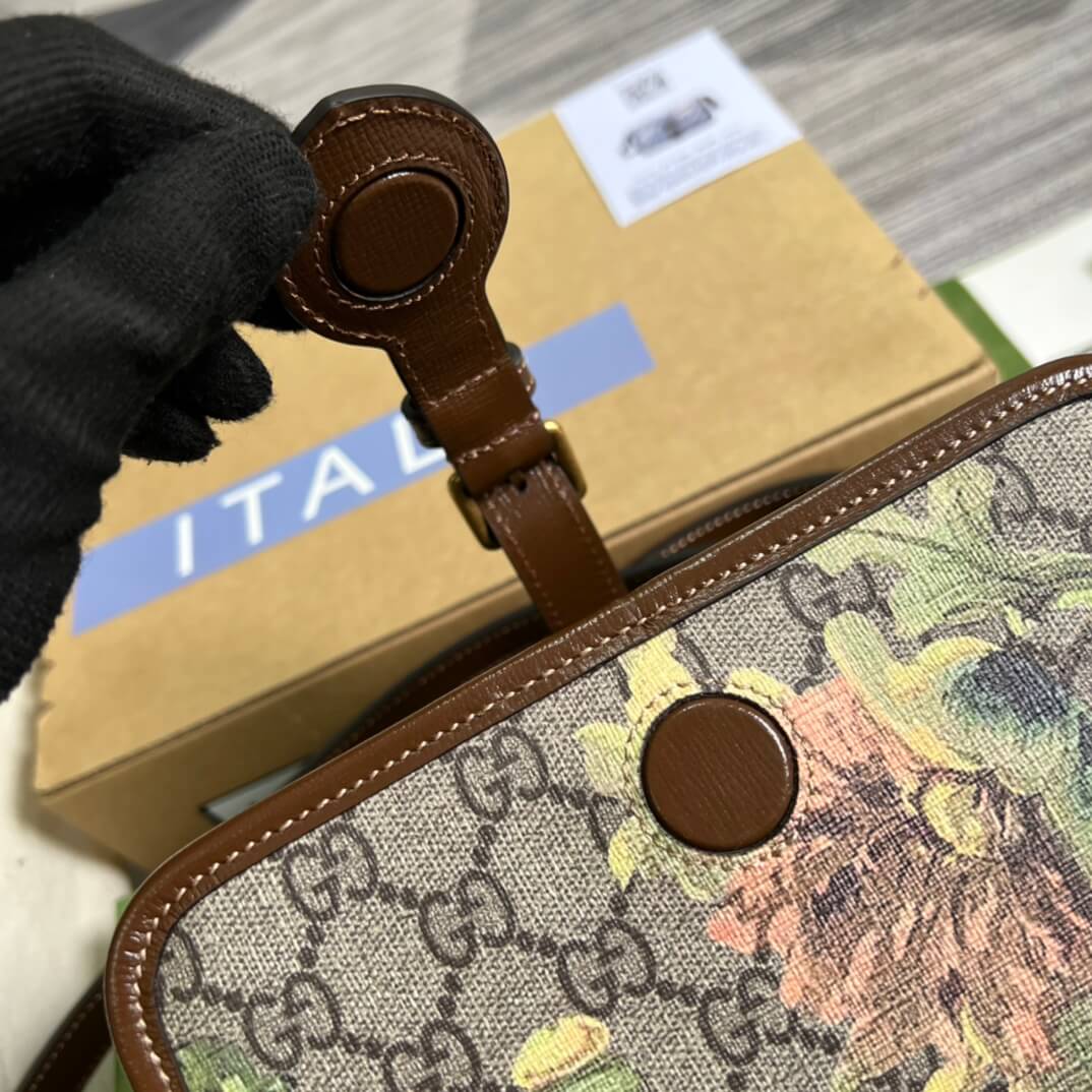 VBS671620 shoulder bag brown
